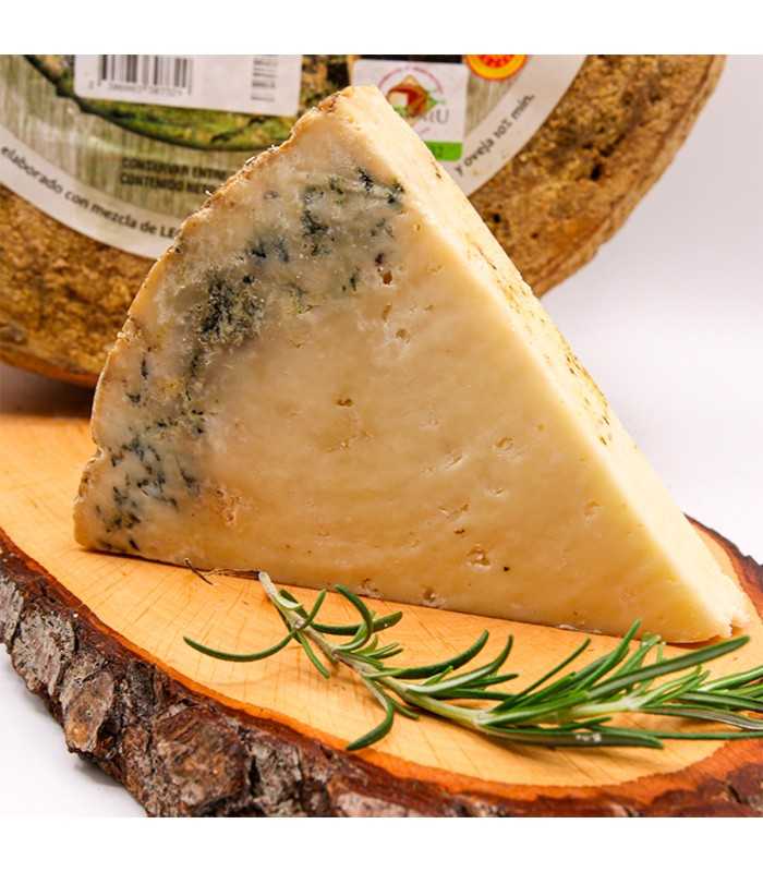 ARAMBURU 14228 Cuña de queso Asturiano Gamoneu DOP Vega Ceñal - ambiente
